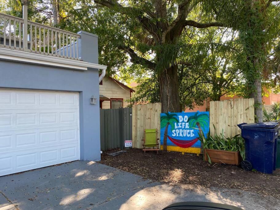Hébergement de vacances Ultimate Man Cave Garage Minutes To Whatever Do *