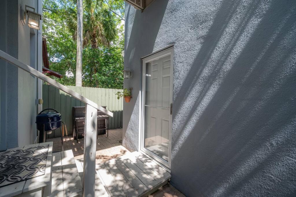 Ultimate Man Cave Garage Minutes To Whatever Do *