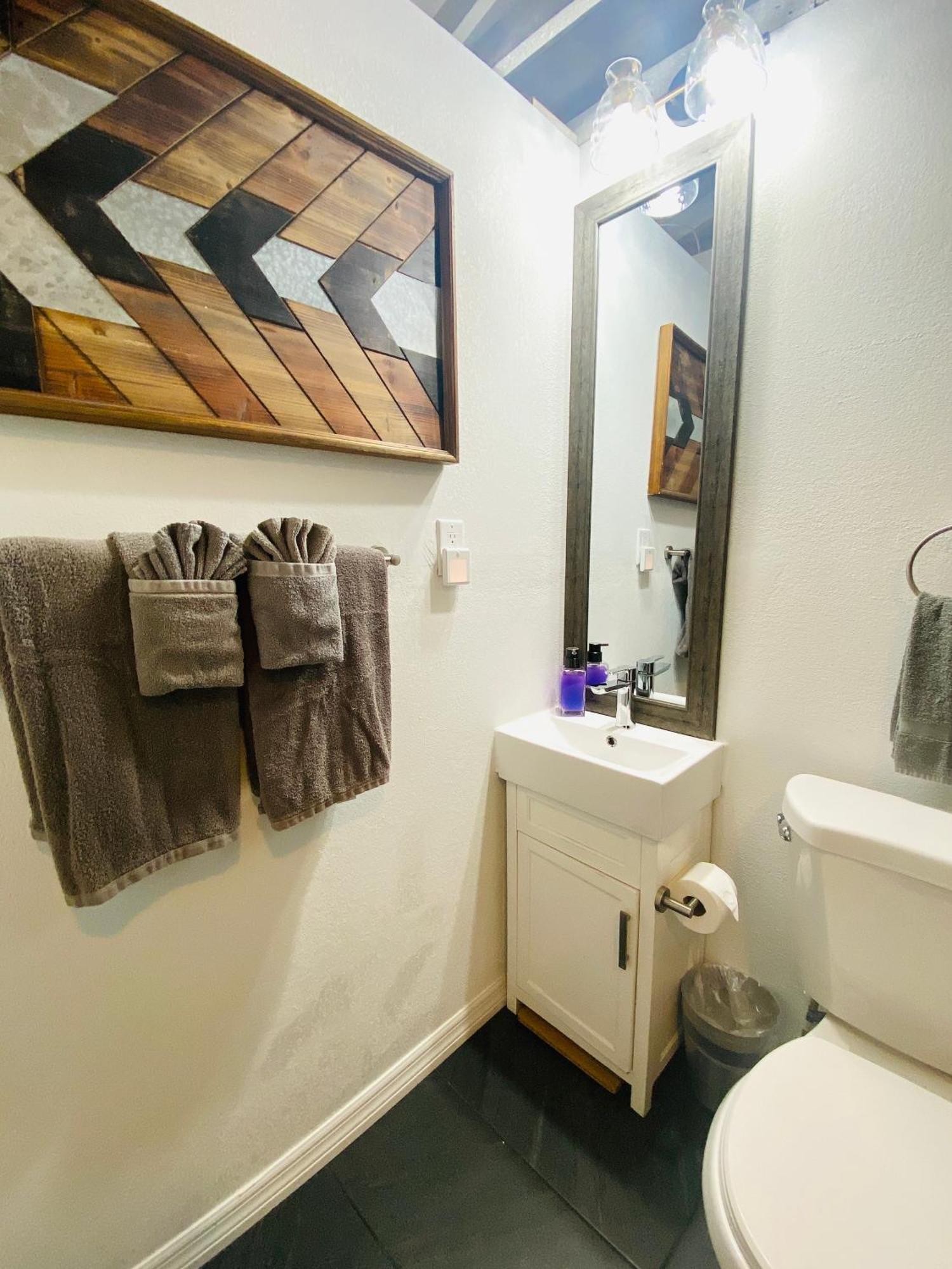 Holiday home Ultimate Man Cave Garage Minutes To Whatever Do